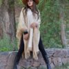 PONCHO DE VICUÑA V201 - HILADO FINO, BORDADO - DISPONIBLE - Imagen 4