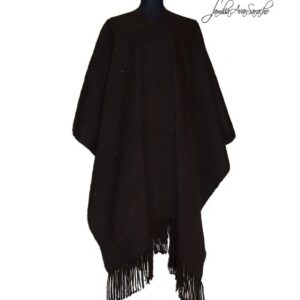 PONCHO DE OVEJA O010/001 NEGRO CON FLECOS NEGRO UN PAÑO - DISPONIBLE