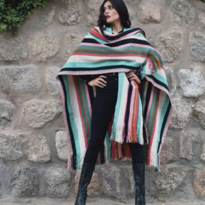 RUANA DE OVEJA R004 - DISPONIBLE