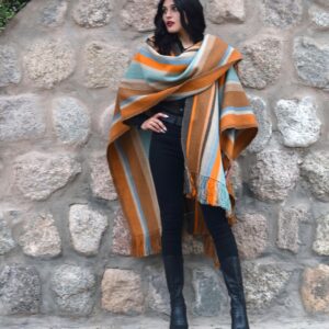 RUANA DE OVEJA R005 - DISPONIBLE