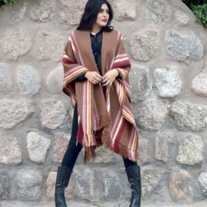 RUANA DE OVEJA R010 - DISPONIBLE