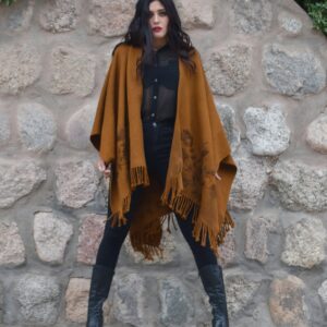 RUANA DE OVEJA R112 - DISPONIBLE