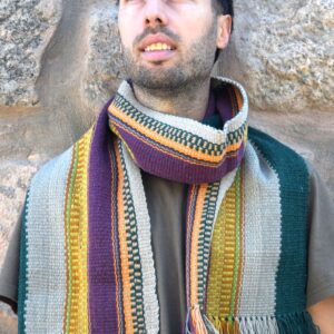 Bufanda N116 “Familia Avar Saracho” Realizada en lana de oveja  DISPONIBLE CON ENVÍO INMEDIATO